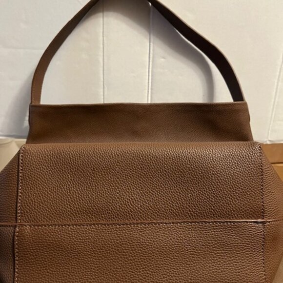 Large pebbled leather bucket bag. - Picture 3 of 5
